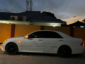 Toyota Crown Royale 2005 White
