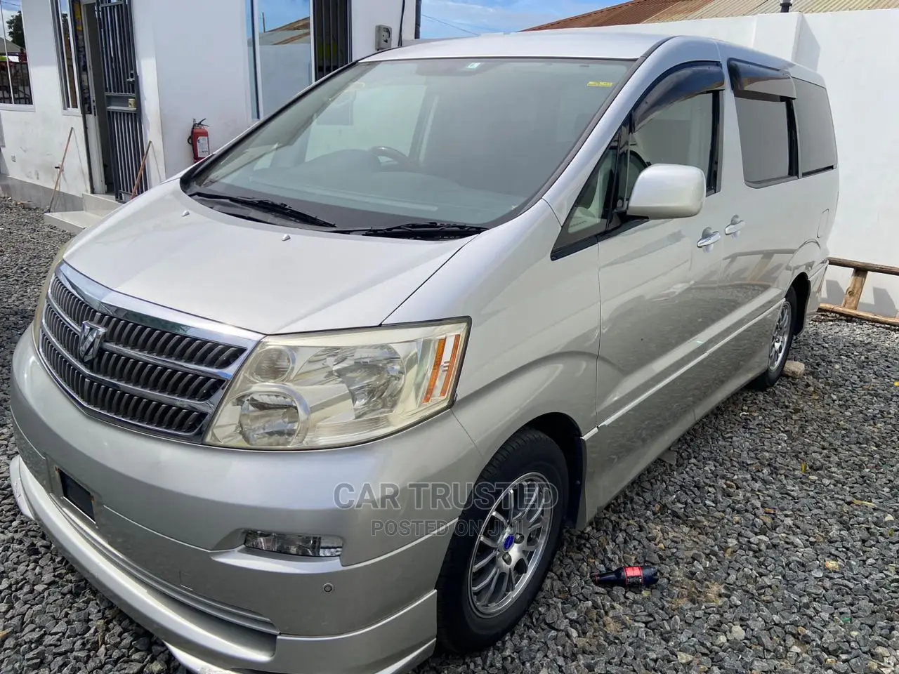 Toyota Alphard 2004 Silver