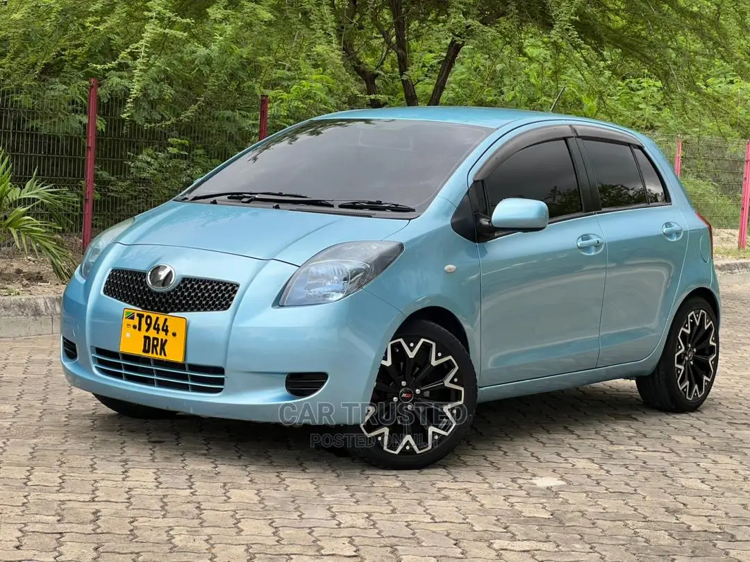 Toyota Vitz 1.0 FWD 3dr 2006 Blue