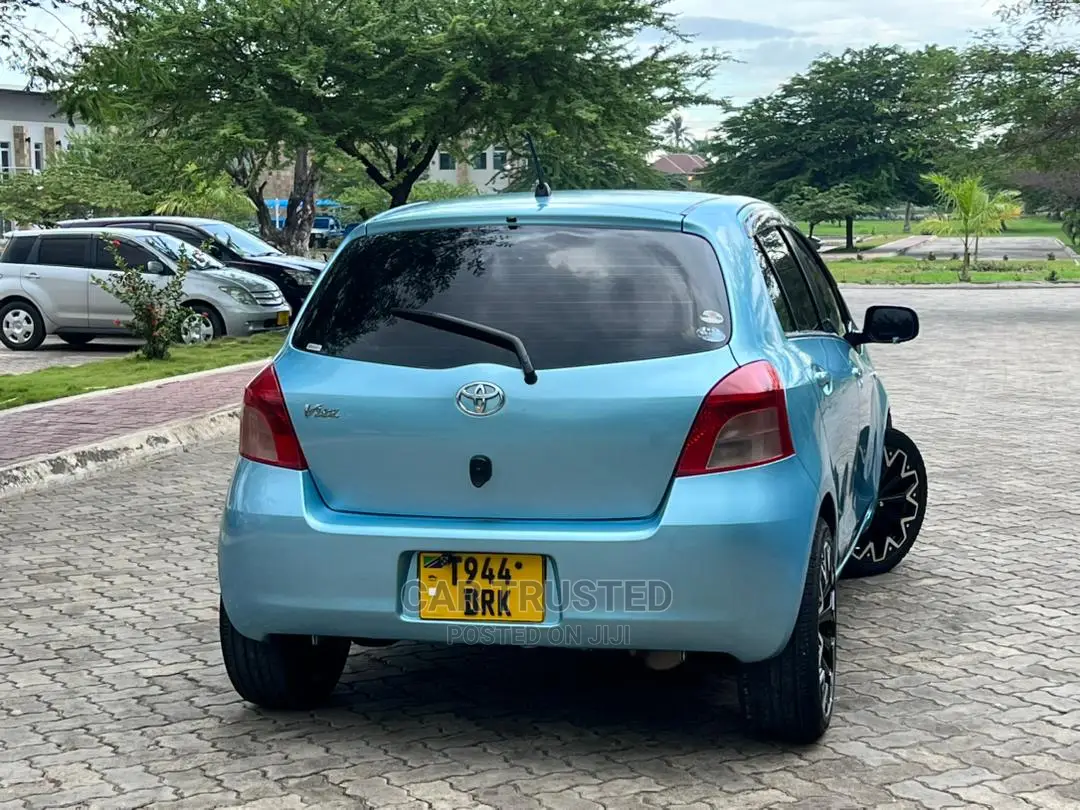 Toyota Vitz 1.0 FWD 3dr 2006 Blue