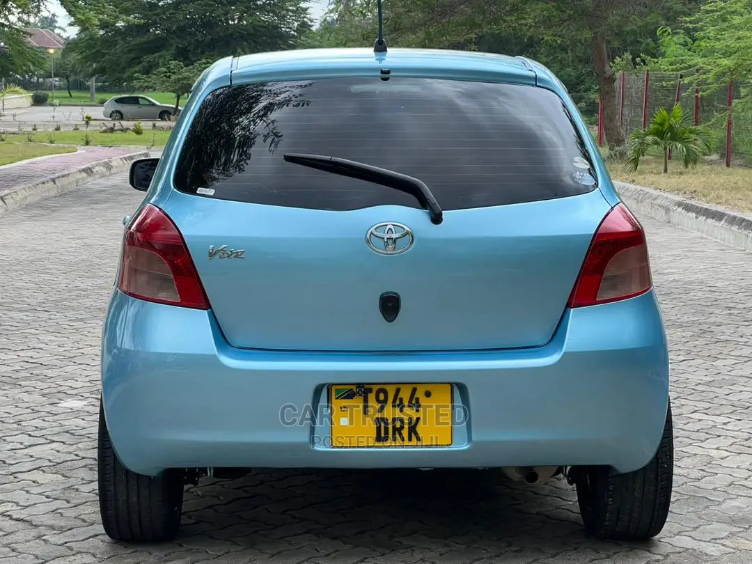 Toyota Vitz 1.0 FWD 3dr 2006 Blue