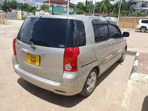 Toyota Raum 1.5 FWD 2006 Silver