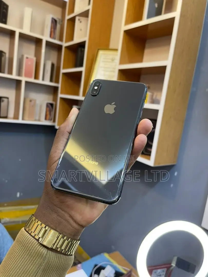 Apple iPhone XS Max 64 GB Black
