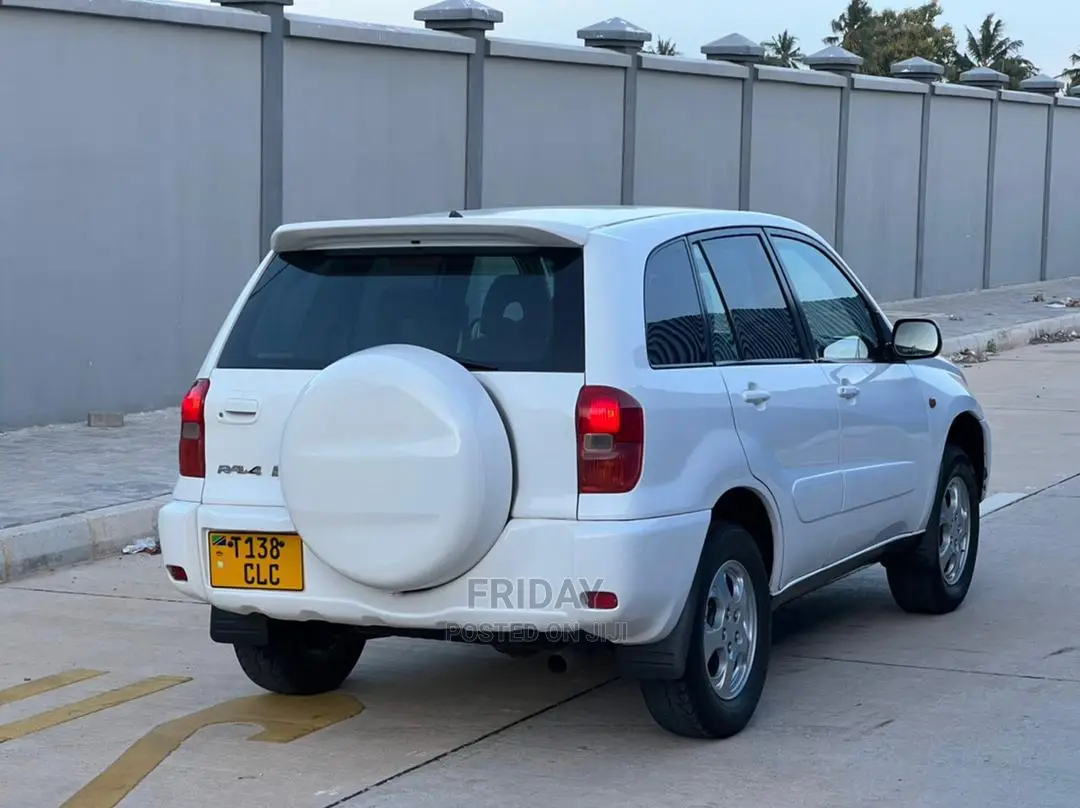 Toyota RAV4 2005 White