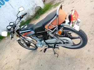New Haojin HJ125 2022 Red