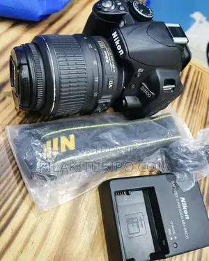 CANON EOS 550D Camera
