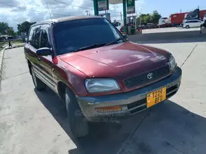Toyota RAV4 Base FWD 1999 Burgandy