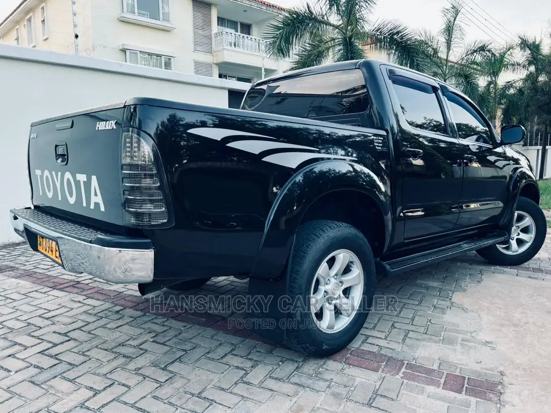 Toyota Hilux 2008 Black
