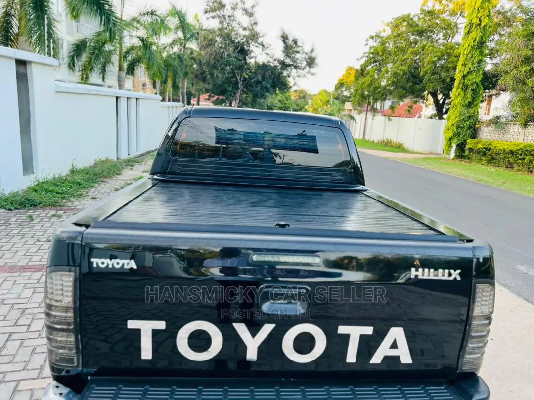 Toyota Hilux 2008 Black