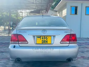 Toyota Crown Royale 2005 Silver