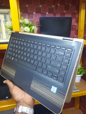 New Laptop HP Pavilion X360 14 8GB Intel Core I5 SSD 256GB