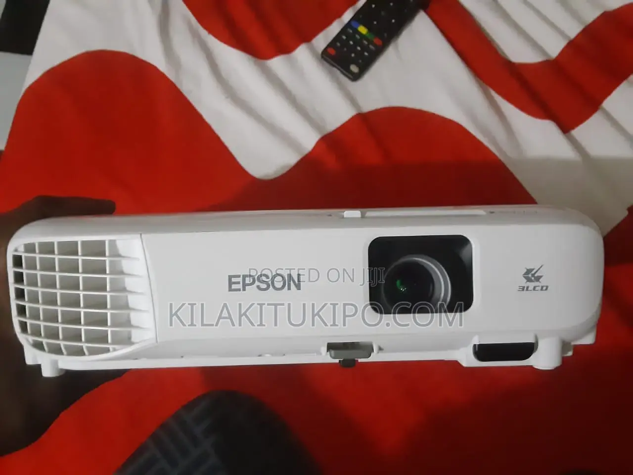 EPSON Projector Eb Xo5 Used