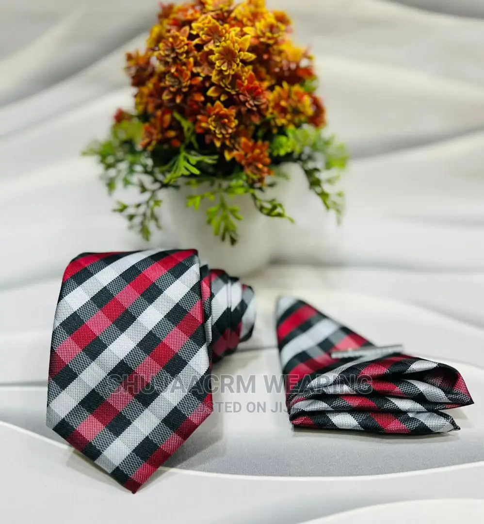 Pocket Square Tie