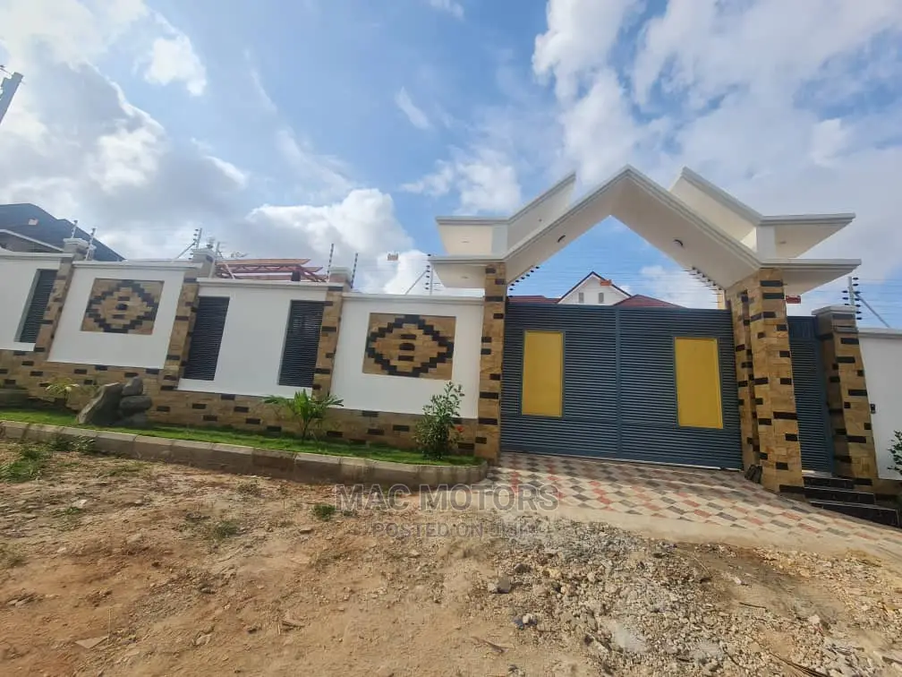 5bdrm Bungalow in My Real Estate, Kinondoni for sale