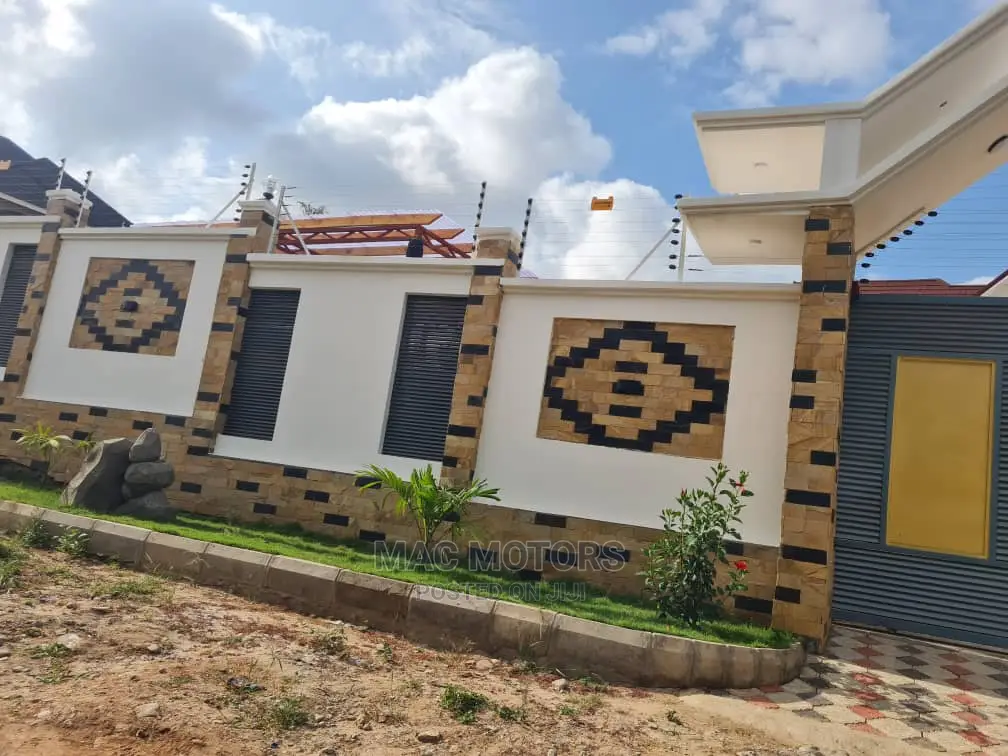 5bdrm Bungalow in My Real Estate, Kinondoni for sale