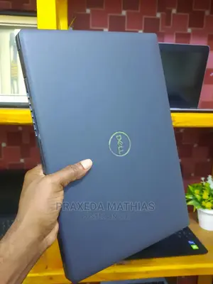 New Laptop Dell Latitude 3520 16GB Intel Core I7 HDD 1T