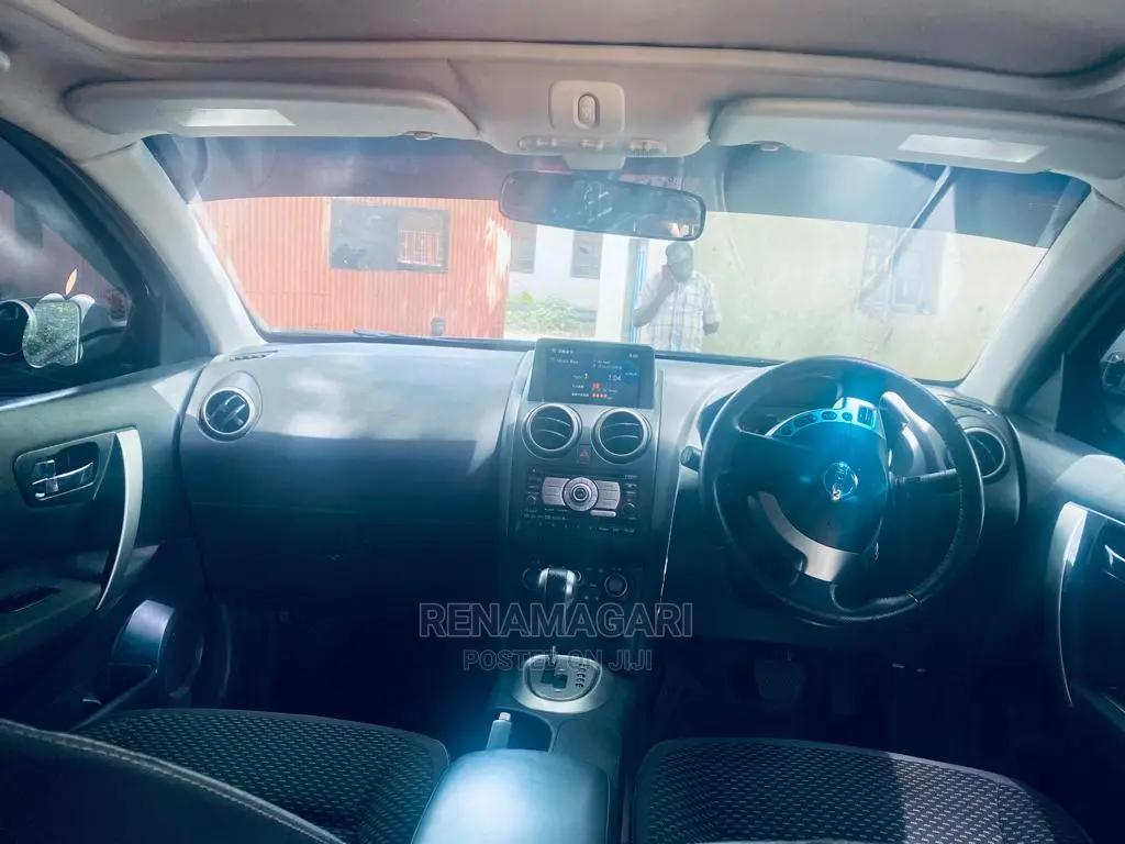 Nissan Dualis 2010 Black
