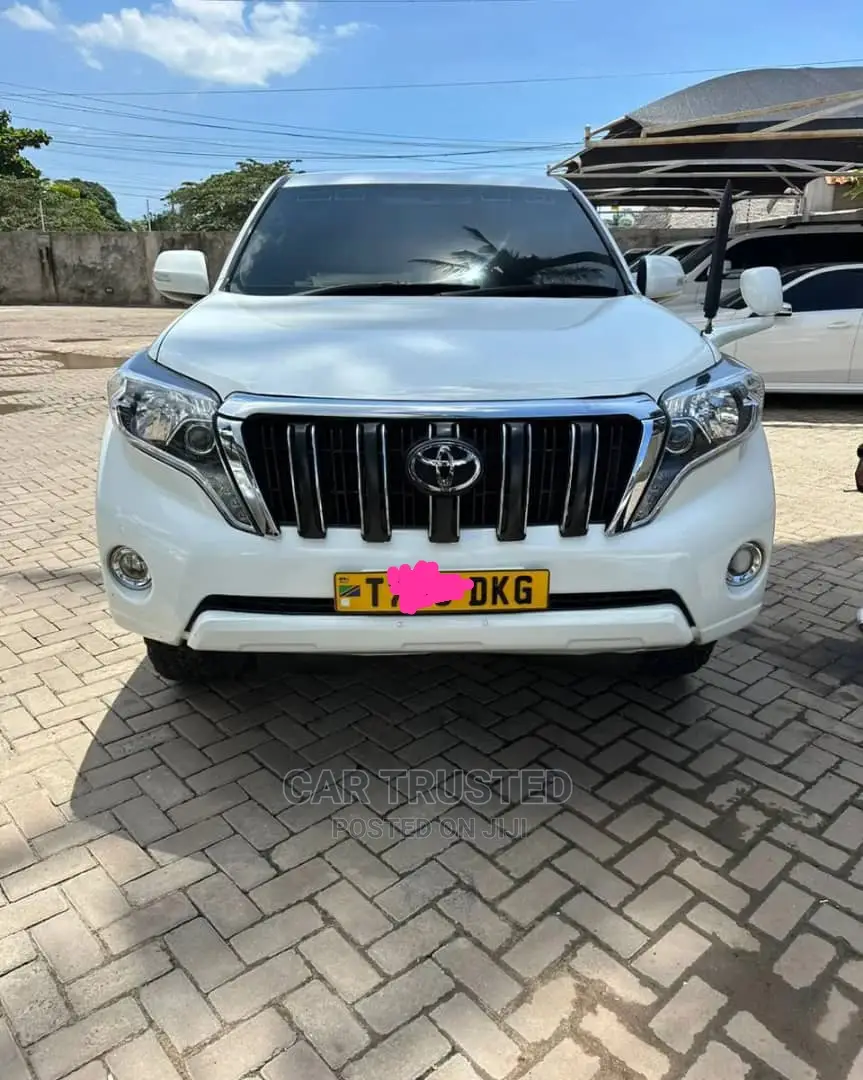 Toyota Land Cruiser Prado 3.0 TD 2013 White