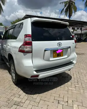 Toyota Land Cruiser Prado 3.0 TD 2013 White