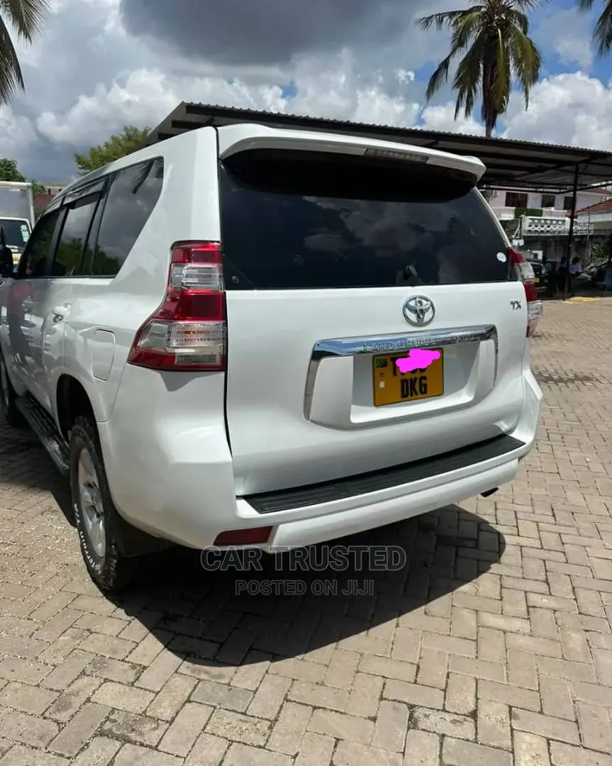 Toyota Land Cruiser Prado 3.0 TD 2013 White