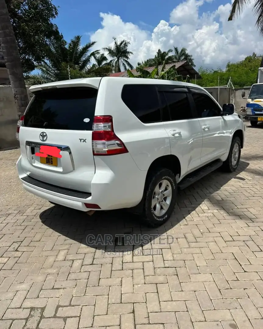 Toyota Land Cruiser Prado 3.0 TD 2013 White