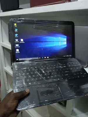 Laptop Toshiba Satellite C850 4GB Intel Core I3 HDD 500GB