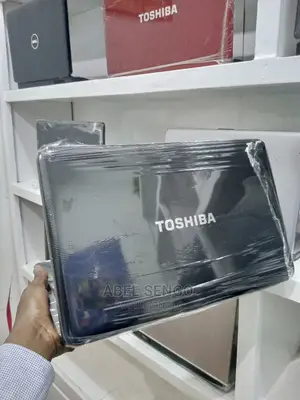 Laptop Toshiba Satellite C850 4GB Intel Core I3 HDD 500GB