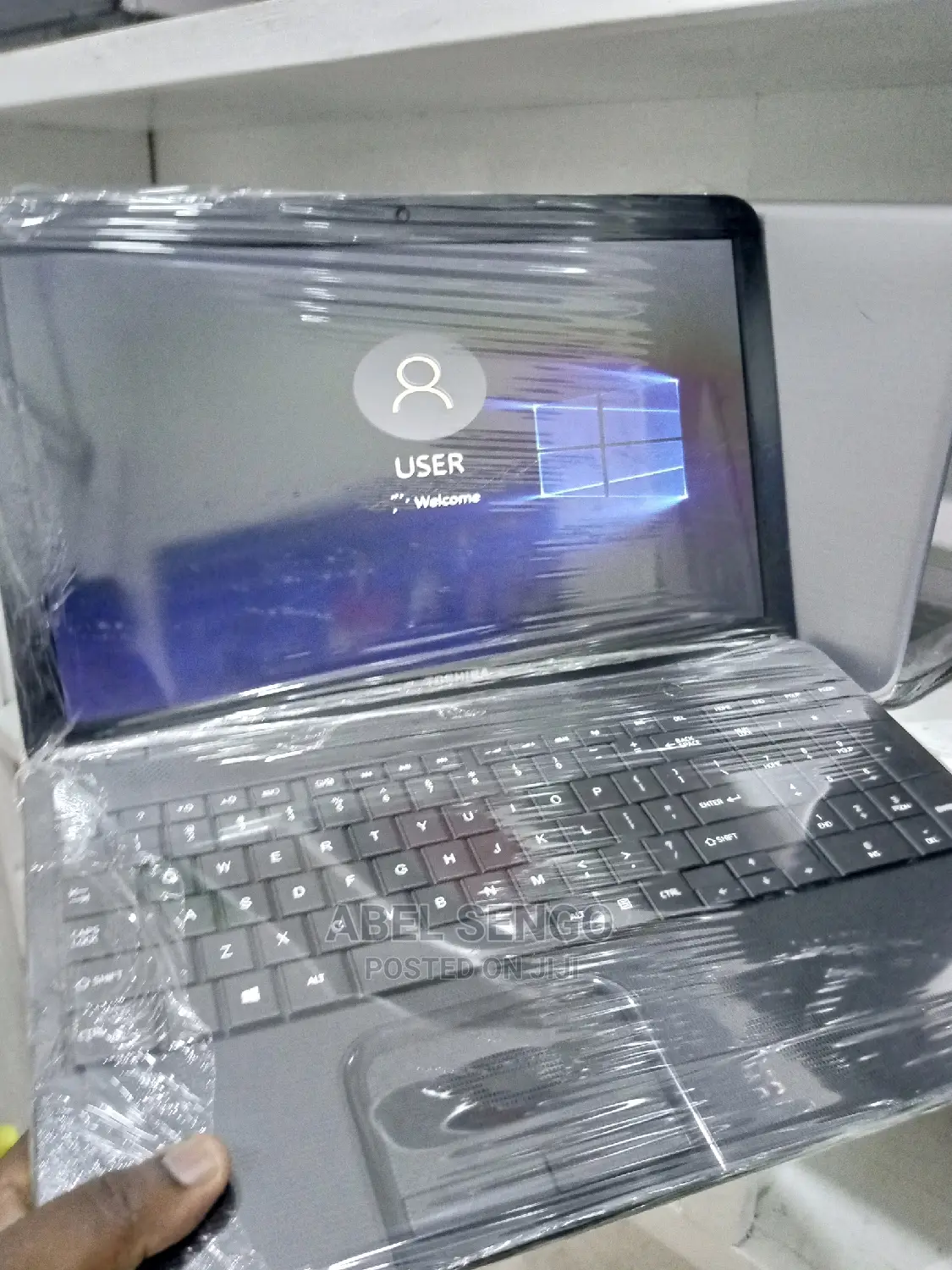 Laptop Toshiba Satellite C850 4GB Intel Core I3 HDD 500GB