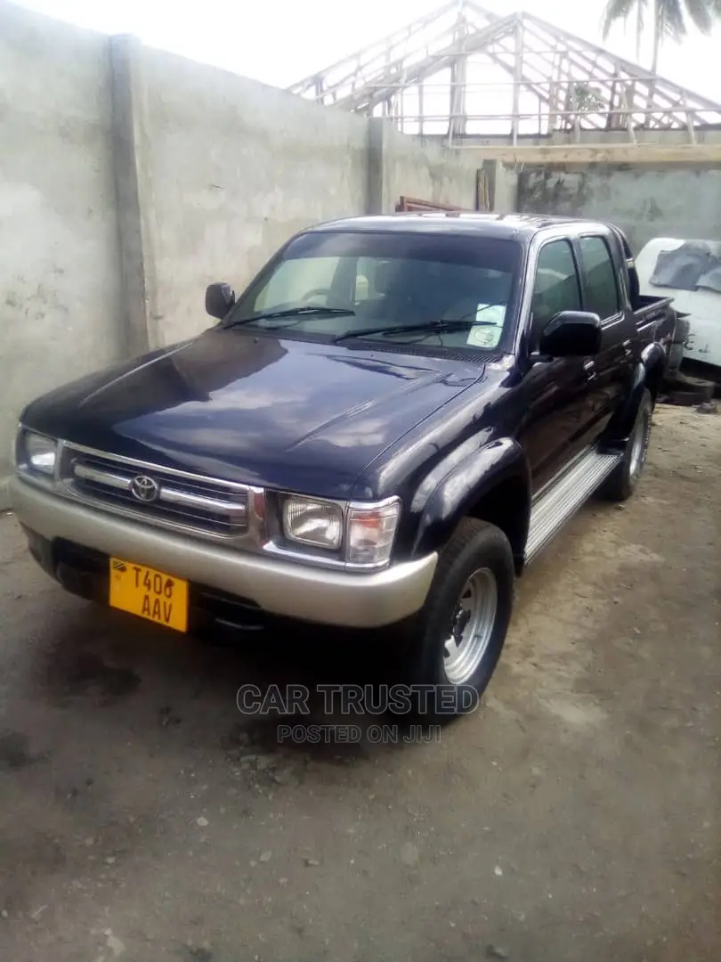 Toyota Hilux 2700i Raider 2004 Black