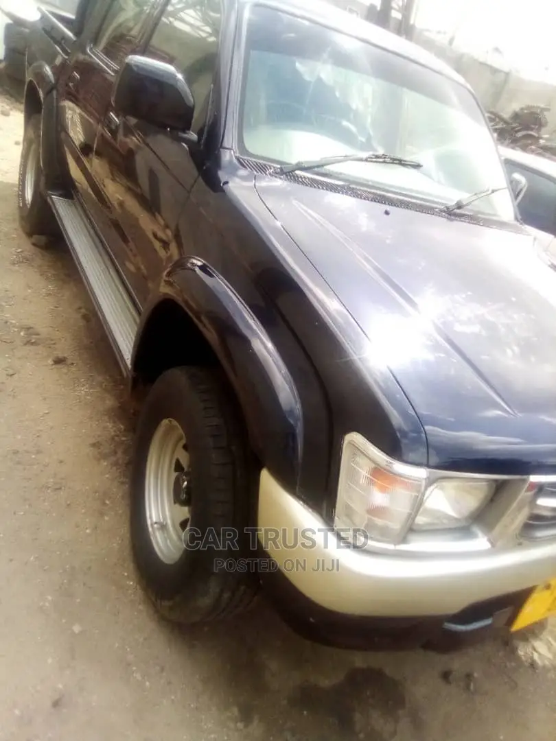 Toyota Hilux 2700i Raider 2004 Black