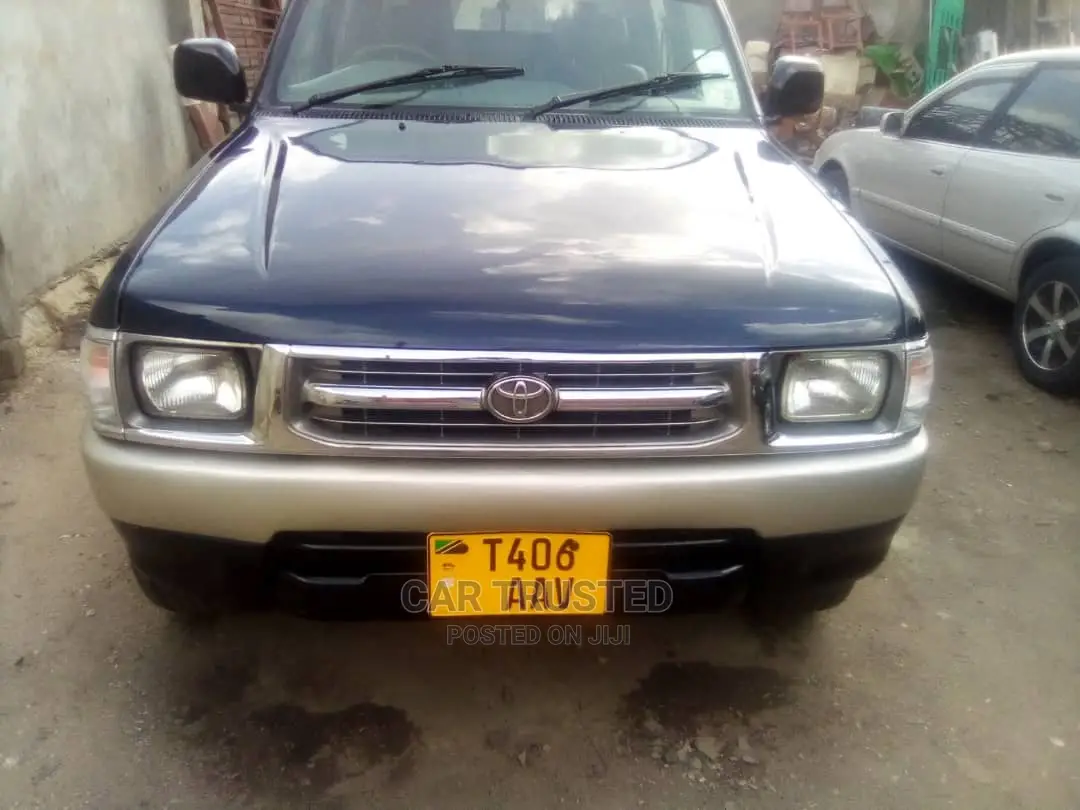 Toyota Hilux 2700i Raider 2004 Black