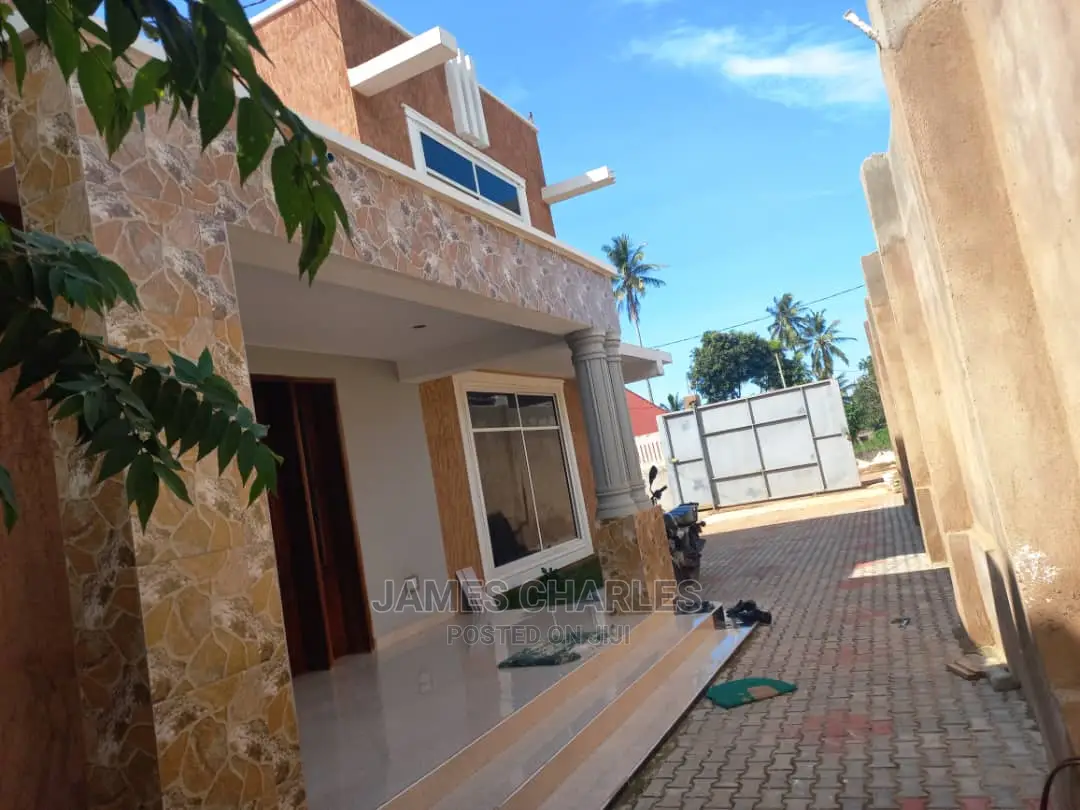 Furnished 4bdrm Mansion in Segerea for Sale