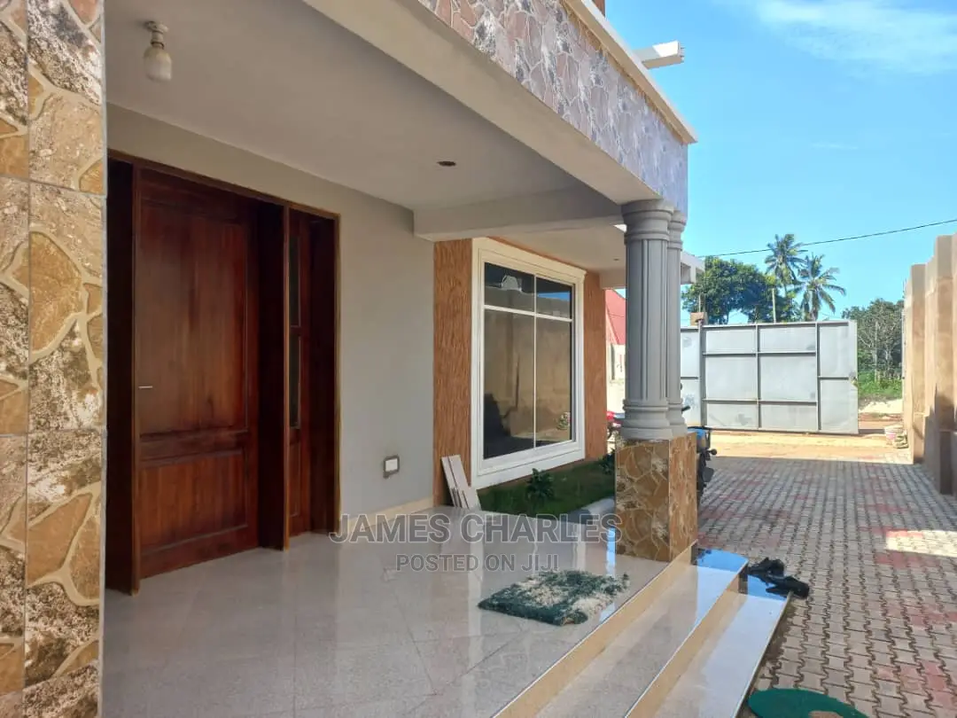 Furnished 4bdrm Mansion in Segerea for Sale