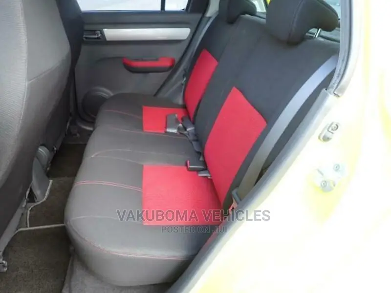 Suzuki Swift 2006 Yellow