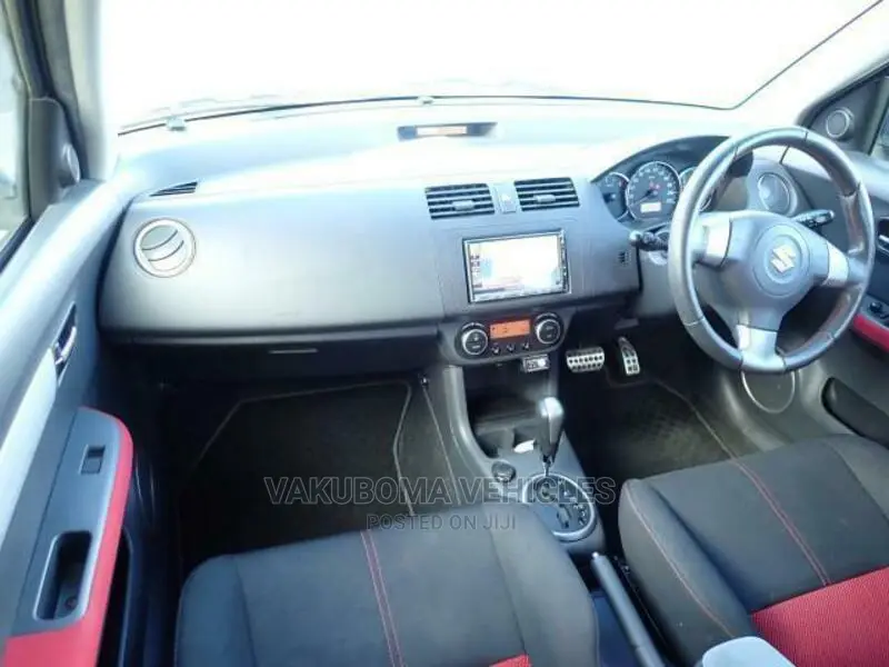 Suzuki Swift 2006 Yellow