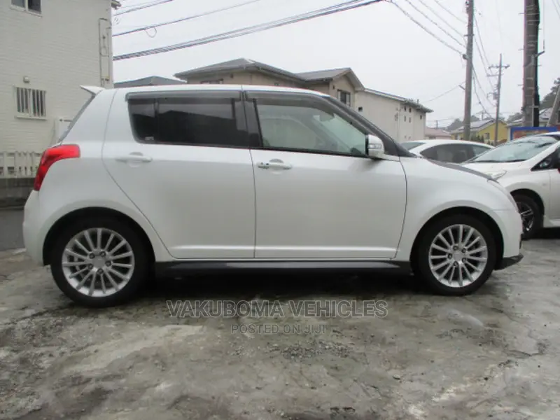 Suzuki Swift 2008 White