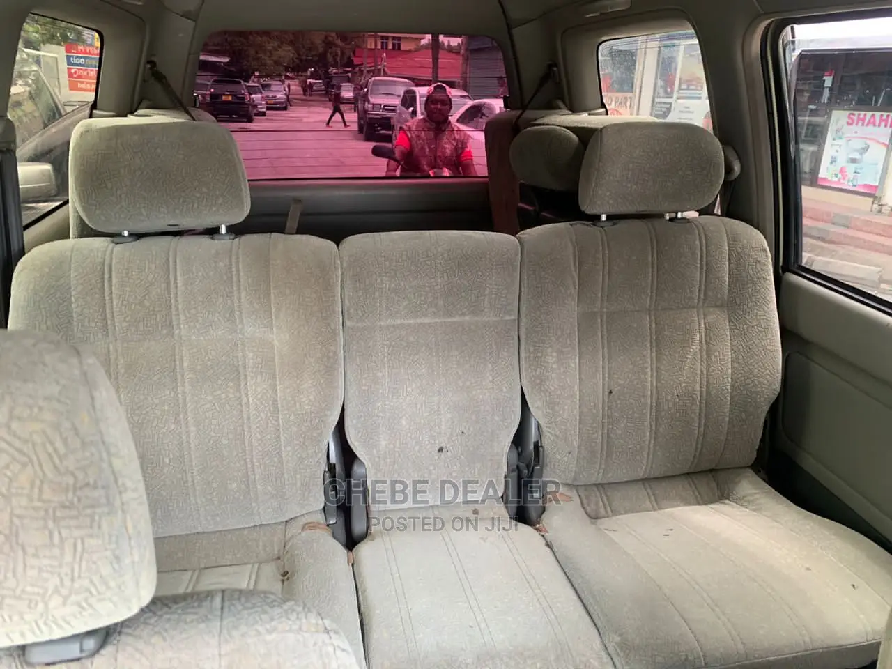 Toyota Noah 2.0 AWD (8 Seater) 2003 Gold