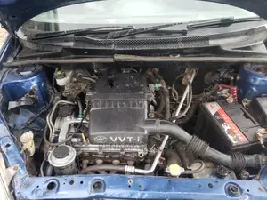 Toyota Vitz 2004 Blue