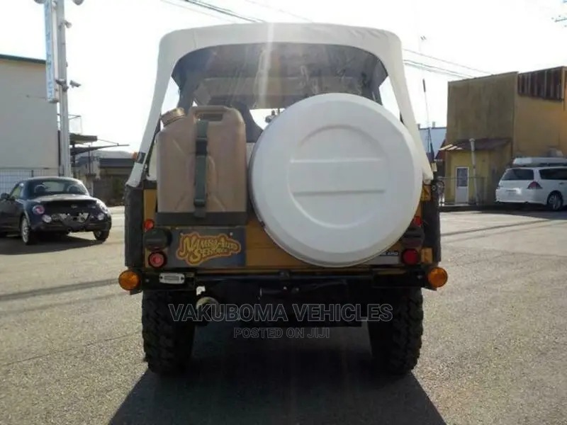 Suzuki Jimny 1998 Yellow