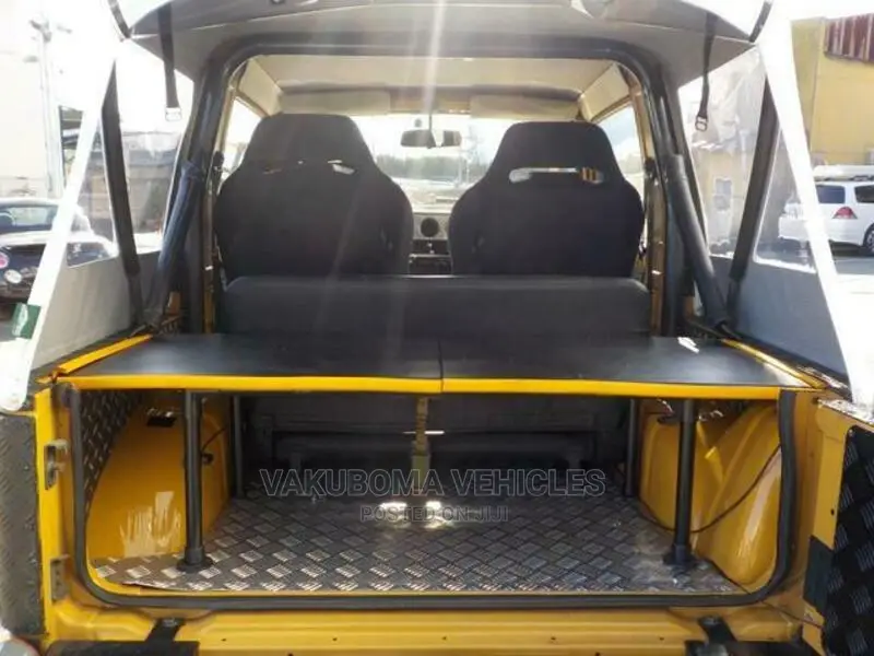 Suzuki Jimny 1998 Yellow