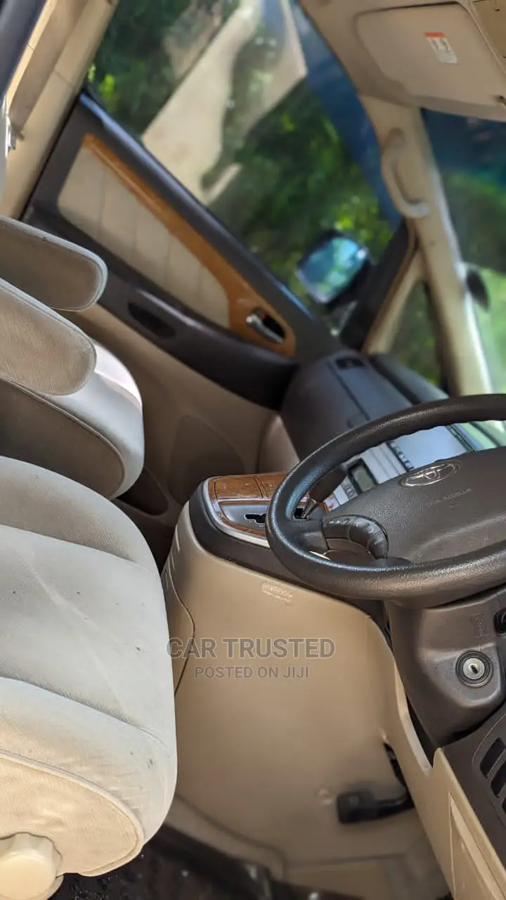 Toyota Alphard 2006 Black