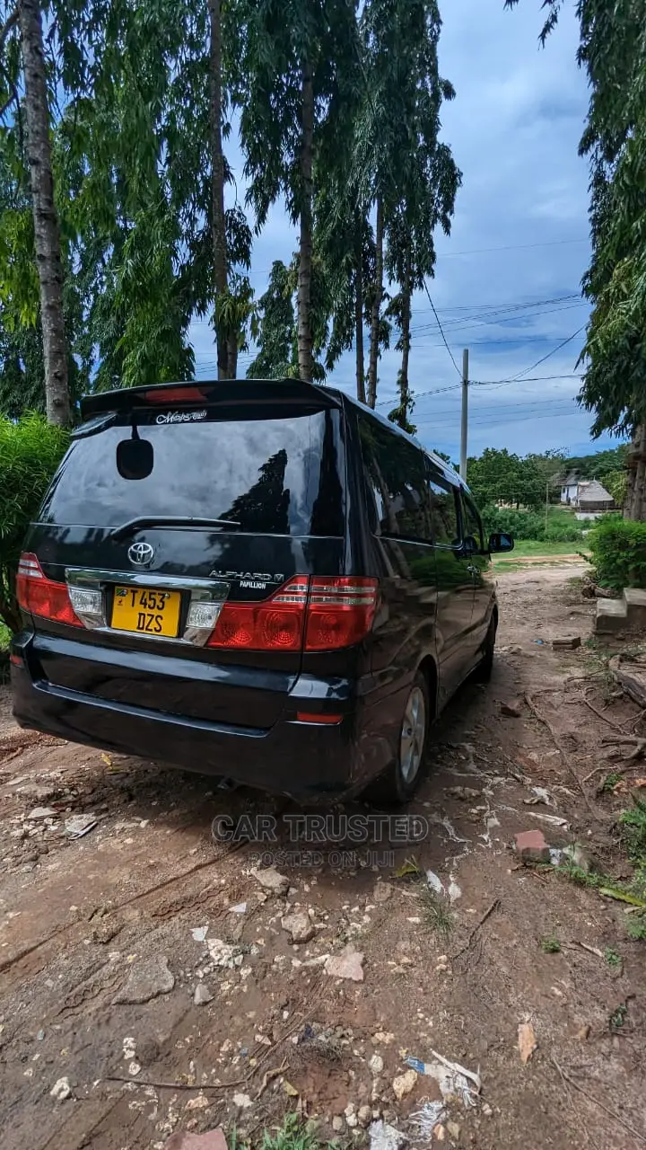 Toyota Alphard 2006 Black