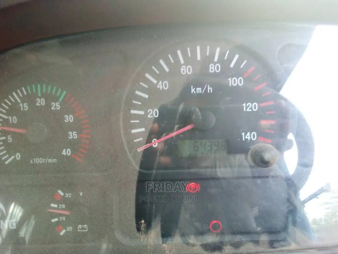 Toyota IST 2005 Silver