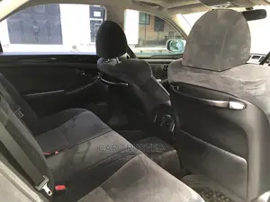Toyota Crown Royale 2005 White