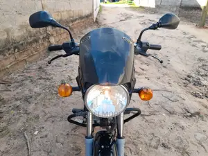 New Bajaj Boxer X125 2022 Gray