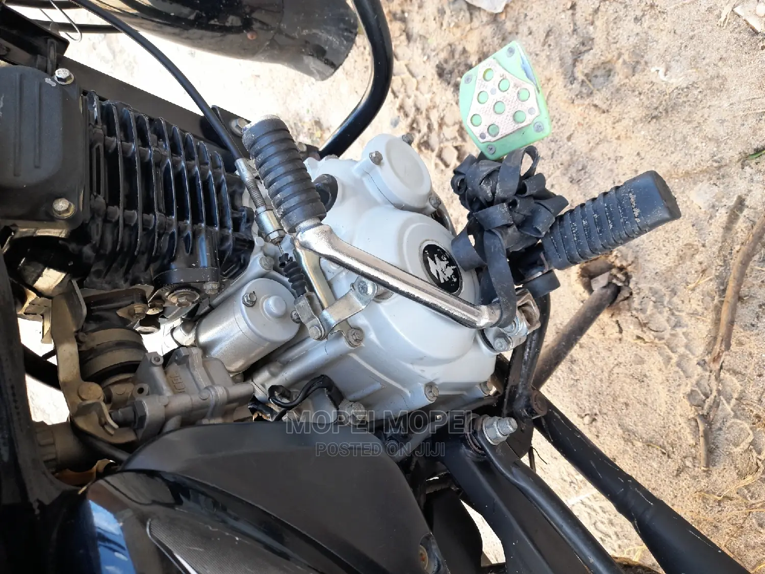 New Bajaj Boxer X125 2022 Gray