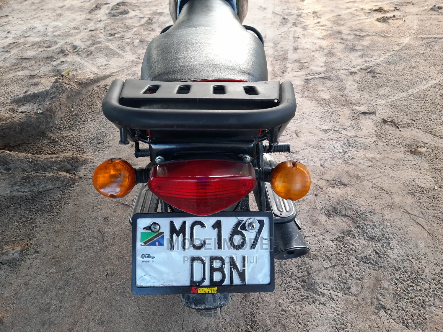 Bajaj Boxer 2022 Brown