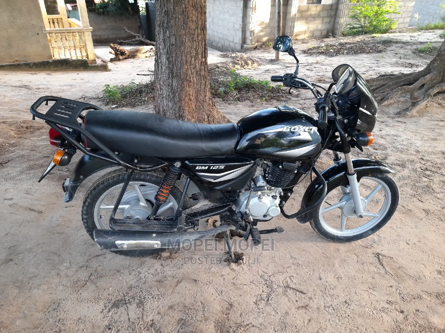 Bajaj Boxer 2022 Brown