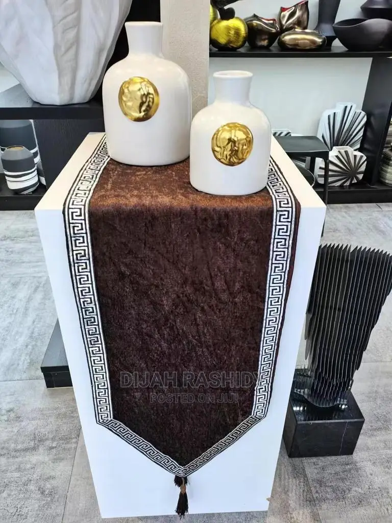 Table Runner