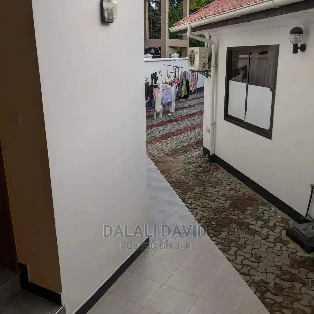 1bdrm Apartment in Leaders, Kinondoni for Rent